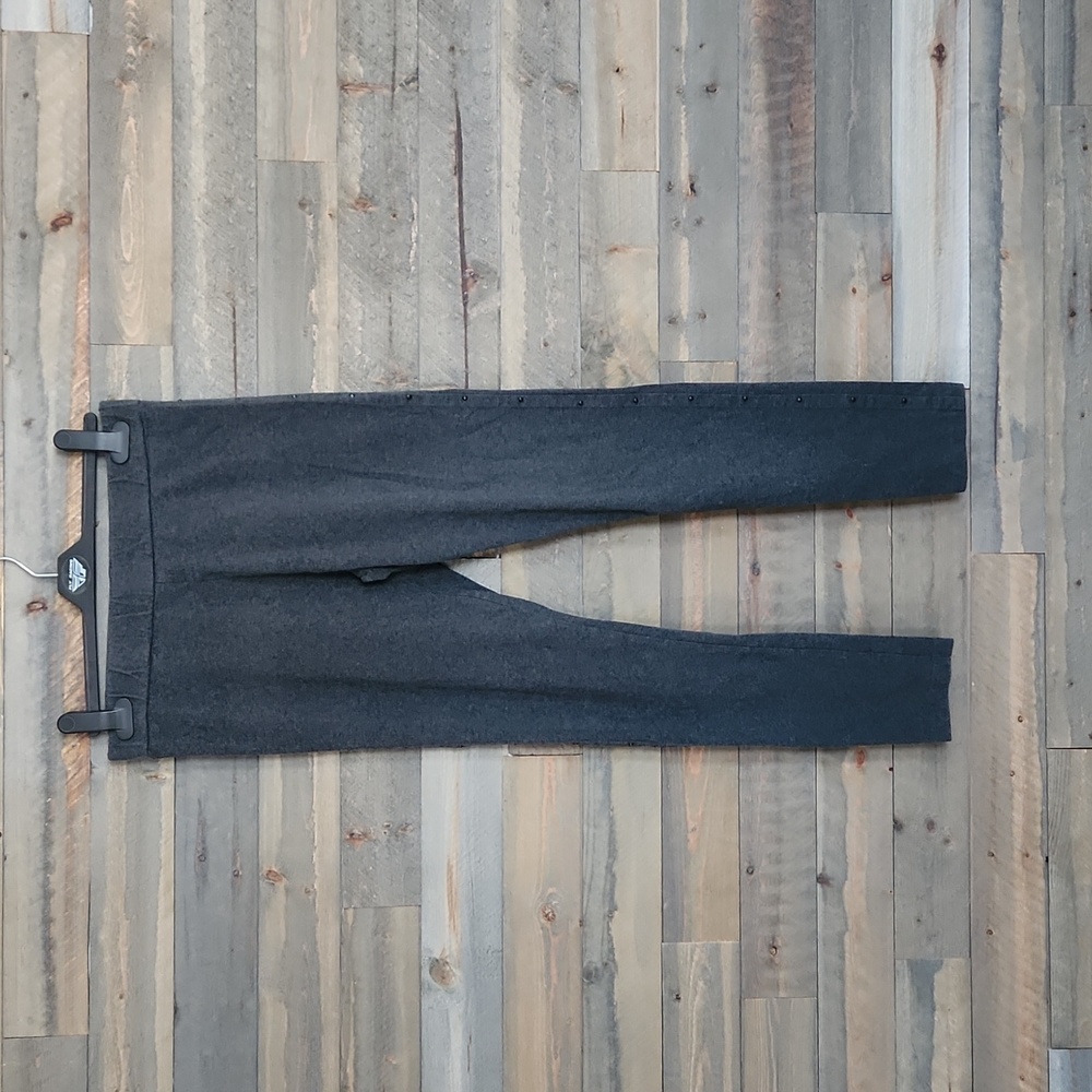 Style & CO grey Rhinestone leggings size medium